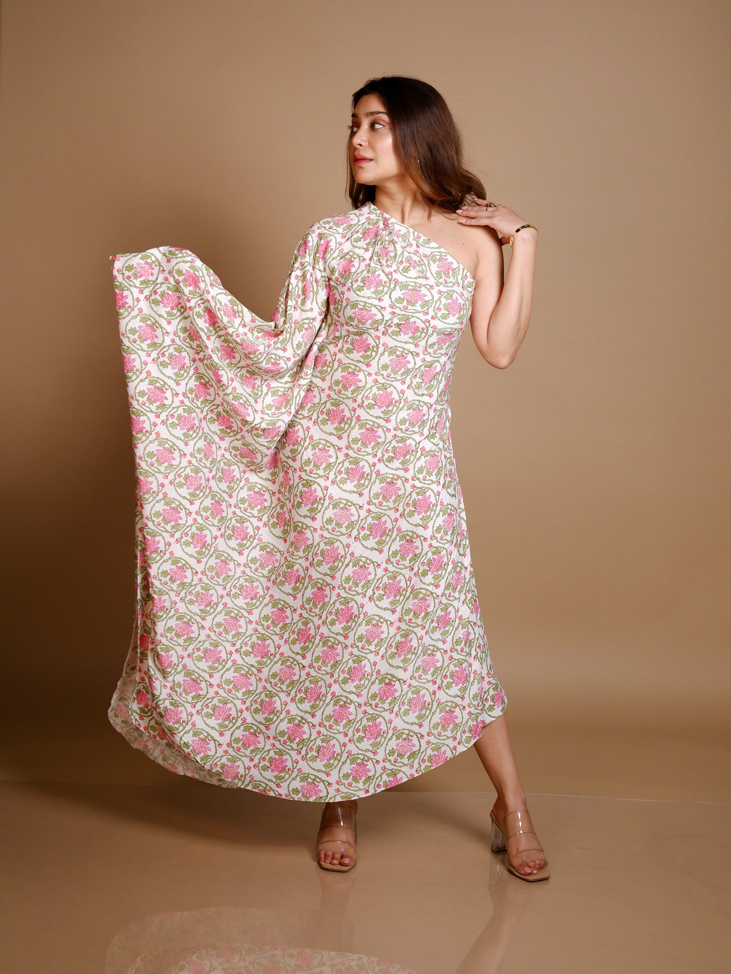 Tamarai - Gown