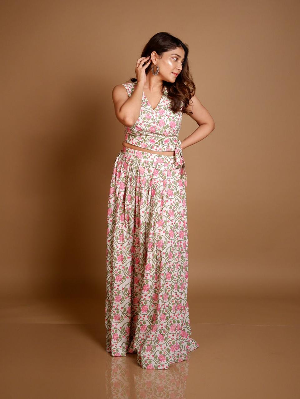 Upalka - Crop Top & Skirt
